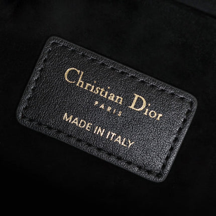 MEDIUM TOTE BOOK 26 BAG IN BLACK CALFSKIN