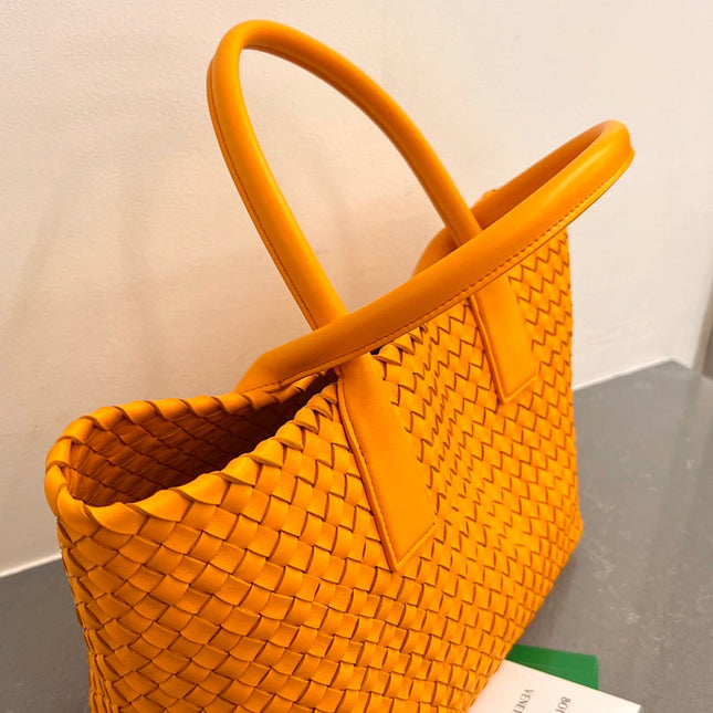 SMALL CABAT 32 IN UT ORANGE LAMBSKIN