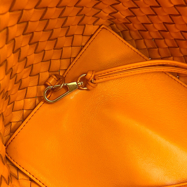 SMALL CABAT 32 IN UT ORANGE LAMBSKIN