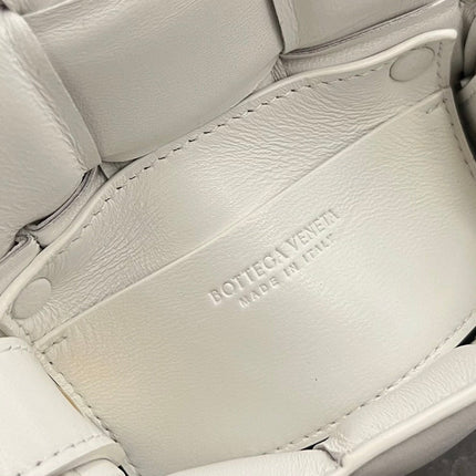 MINI CASSETTE 12 IN WHITE LAMBSKIN