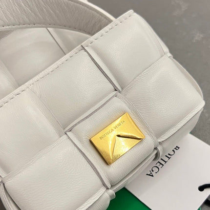 MINI CASSETTE 12 IN WHITE LAMBSKIN