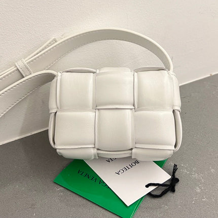 MINI CASSETTE 12 IN WHITE LAMBSKIN