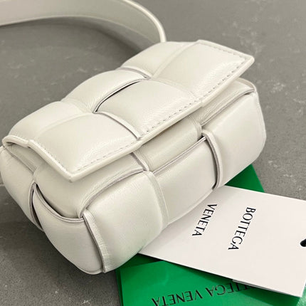 MINI CASSETTE 12 IN WHITE LAMBSKIN