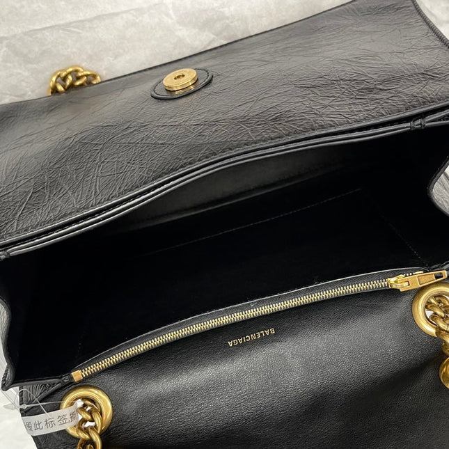 CRUSH MEDIUM CHAIN BAG 31 IN BLACK CRUSHED CALFSKIN GOLD HARDWARE