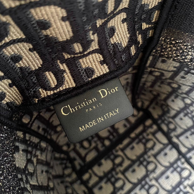 MEDIUM DIORCAMP BAG 28 OBLIQUE BLUE EMBROIDERY