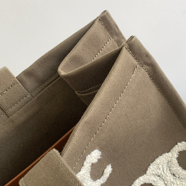 DARK BROWN 41 CANVAS TOTE LOGO LETTER