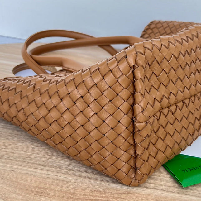 SMALL CABAT 32 IN BRONZE BROWN LAMBSKIN