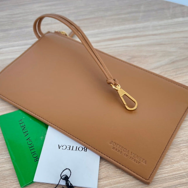 SMALL CABAT 32 IN BRONZE BROWN LAMBSKIN