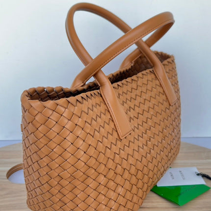 SMALL CABAT 32 IN BRONZE BROWN LAMBSKIN