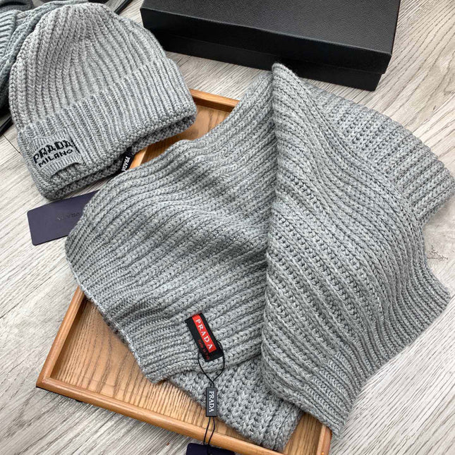 SET SCARF AND HAT IN PALE GRAY WOOL AND RABBIT FUR 388992