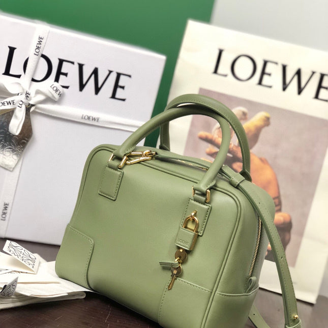 LOE AMAZONA 19 BAG IN AVOCADO GREEN NAPPA CALFSKIN