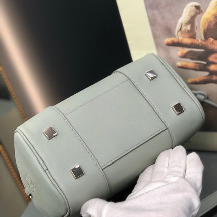LOE AMAZONA 19 BAG IN LIGHT GREY NAPPA CALFSKIN