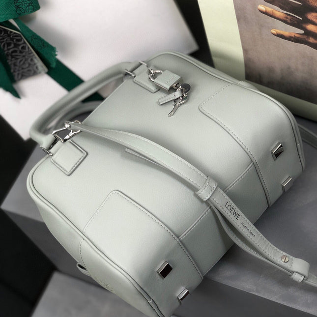 LOE AMAZONA 19 BAG IN LIGHT GREY NAPPA CALFSKIN