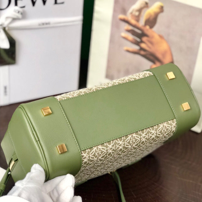 LOE AMAZONA 28 BAG IN OLIVE GREEN CALFSKIN AND BEIGE MONOGRAM FABRIC