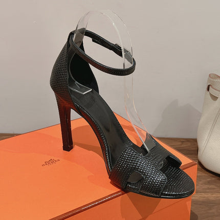PREMIERE 115 SANDAL IN BLACK GRAINED CALFSKIN