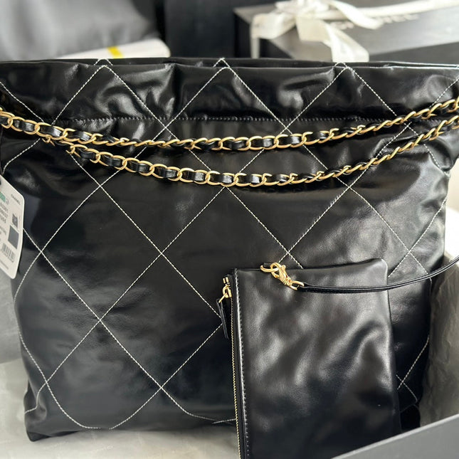 CC LARGE 42 HANDBAG IN BLACK SHINY CALFSKIN GOLD HARDWARE