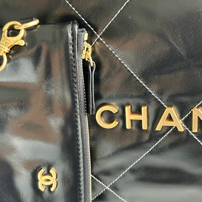 CC LARGE 42 HANDBAG IN BLACK SHINY CALFSKIN GOLD HARDWARE