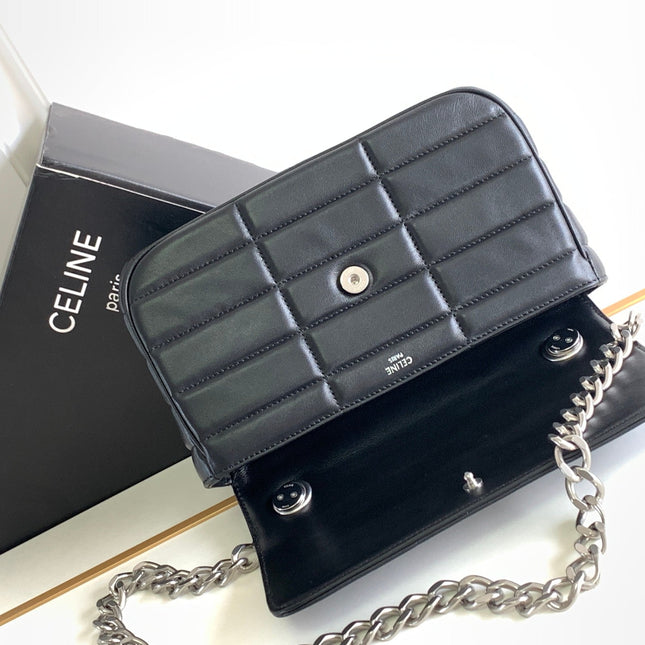 MONOCHROME 24 QUILTED BLACK LAMBSKIN CHAIN SHOUDER BAG