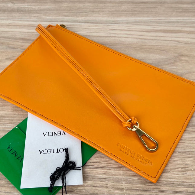 ARCO TOTE 36 IN CHENIN YELLOW CALFSKIN