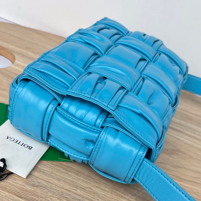CASSETTE 28 IN SKY BLUE SOFT LAMBSKIN