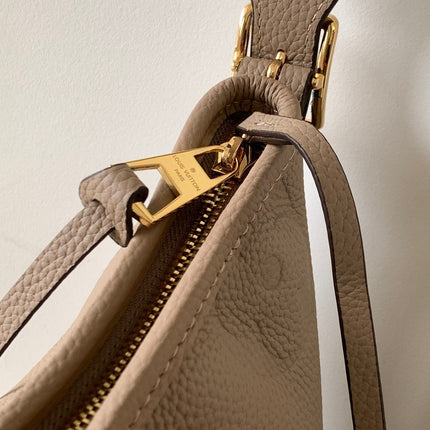 CARRYALL PM 29 BEIGE MONOGRAM GRAINED COWHIDE LEATHER