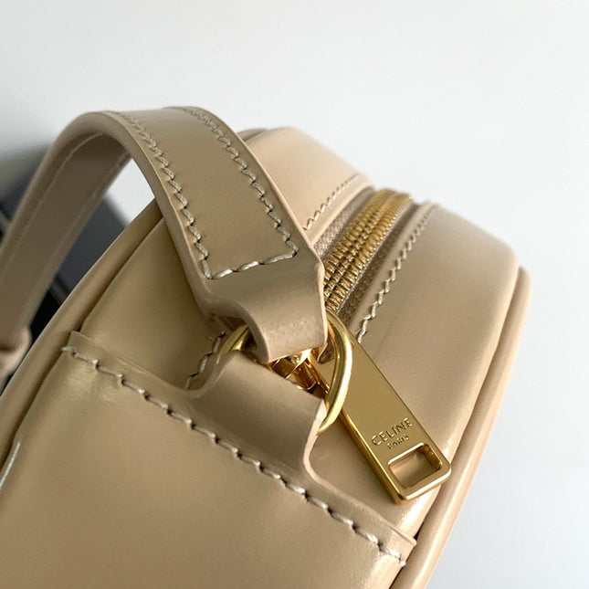 SMOOTH CALFSKIN 16 OVAL BEIGE CREAM BAG