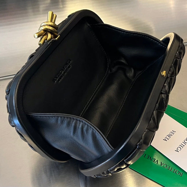 KNOT 19 IN BLACK LAMBSKIN