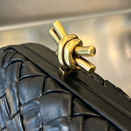 KNOT 19 IN BLACK LAMBSKIN