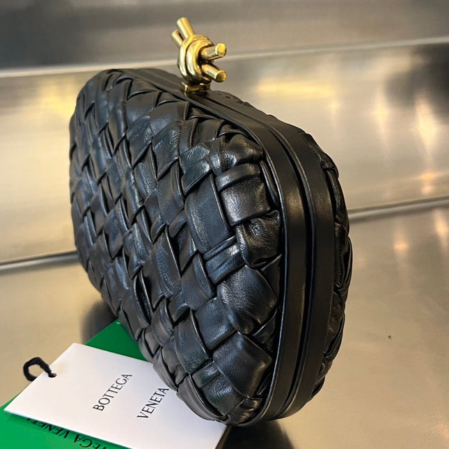 KNOT 19 IN BLACK LAMBSKIN