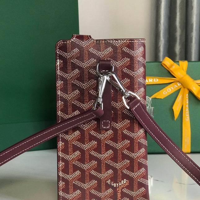 MONTMARTRE GM CASE 18 IN WINE RED GOYARDINE CANVAS
