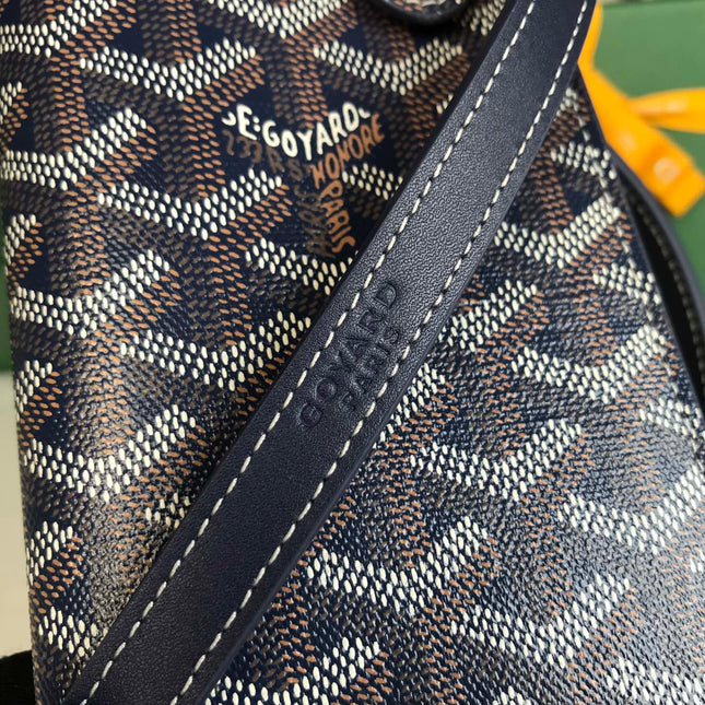 MONTMARTRE GM CASE 18 IN NAVY BLUE GOYARDINE CANVAS