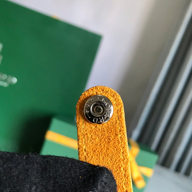 MONTMARTRE GM CASE 18 IN YELLOW GOYARDINE CANVAS