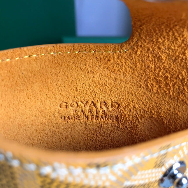 MONTMARTRE GM CASE 18 IN YELLOW GOYARDINE CANVAS