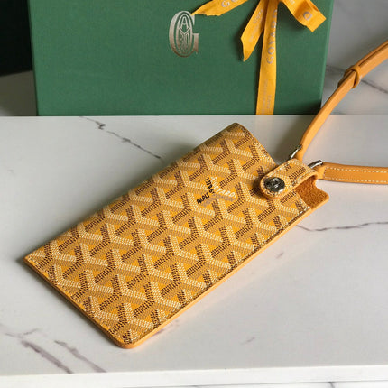 MONTMARTRE GM CASE 18 IN YELLOW GOYARDINE CANVAS