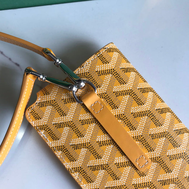 MONTMARTRE GM CASE 18 IN YELLOW GOYARDINE CANVAS