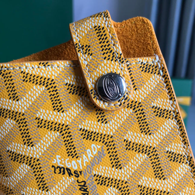 MONTMARTRE GM CASE 18 IN YELLOW GOYARDINE CANVAS