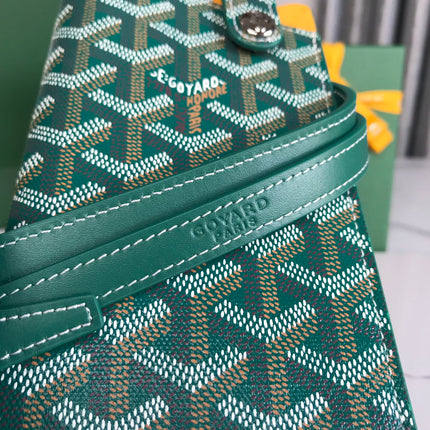 MONTMARTRE GM CASE 18 IN GREEN GOYARDINE CANVAS
