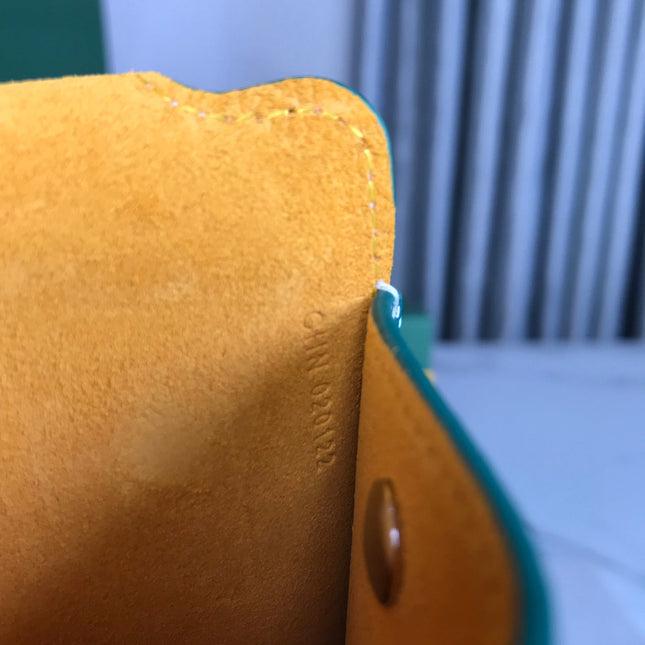 MONTMARTRE GM CASE 18 IN GREEN GOYARDINE CANVAS