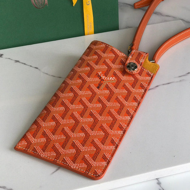 MONTMARTRE GM CASE 18 IN ORANGE GOYARDINE CANVAS