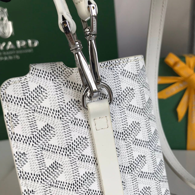 MONTMARTRE GM CASE 18 IN WHITE GOYARDINE CANVAS