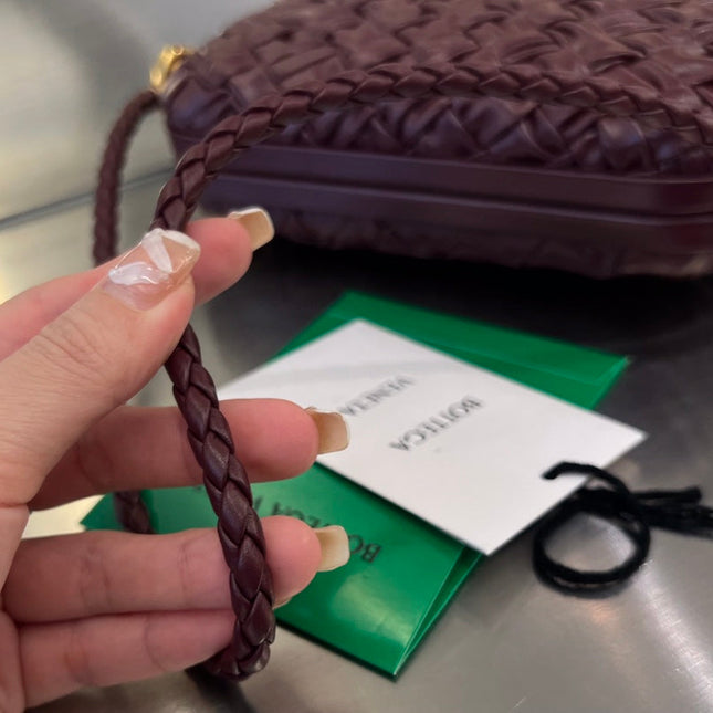 KNOT 20 IN BAROLO LAMBSKIN WITH CHAIN