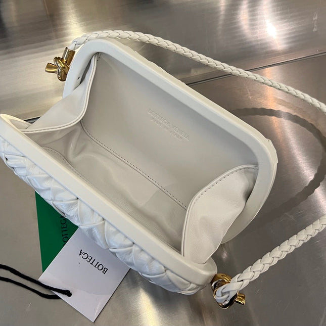 KNOT 20 IN WHITE LAMBSKIN WITH CHAIN