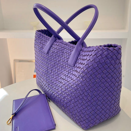 LARGE CABAT 51 IN MAUVE PURPLE LAMBSKIN