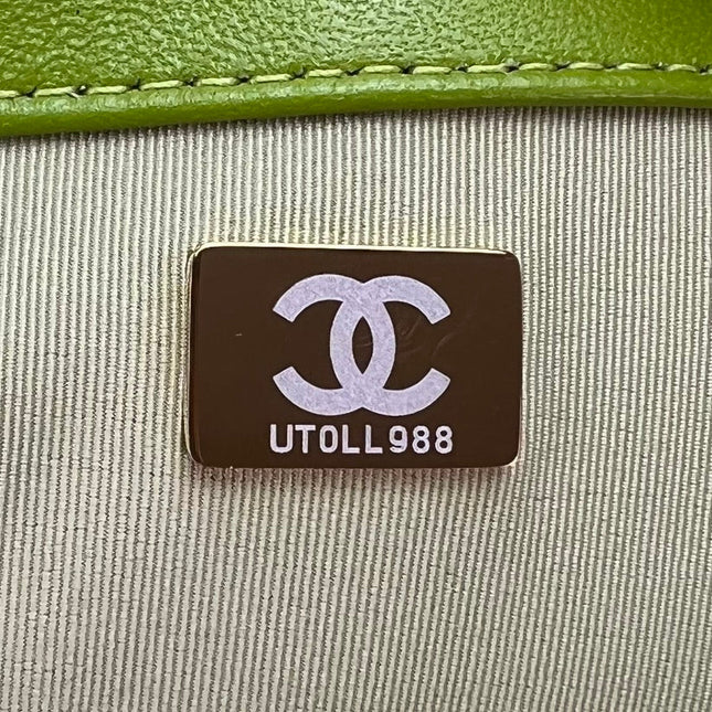 SMALL FLAP BAG 26 IN LIGHT GREEN MIX WHITE TWEED SILVER AND GOLD CHAIN