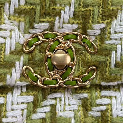 SMALL FLAP BAG 26 IN LIGHT GREEN MIX WHITE TWEED SILVER AND GOLD CHAIN
