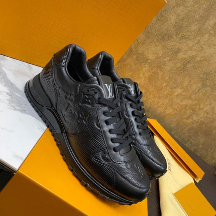LV RUN AWAY BLACK