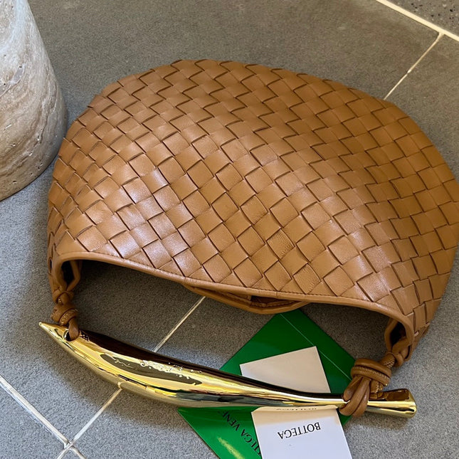 SARDINE 33 WITH CHAIN IN TAWNY BROWN LAMBSKIN