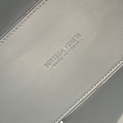 SMALL ARCO TOTE 30 IN TROUT GRAY LAMBSKIN