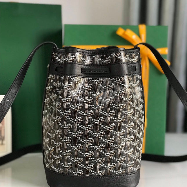PETIT FLOT BUCKET BAG 22 IN BLACK GOYARDINE CANVAS AND LAMBSKIN TRIM