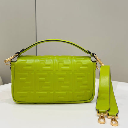 BAGUETTE WITH FF MOTIF 27 IN LIMERICK SOFT LAMBSKIN GOLD HARDWARE